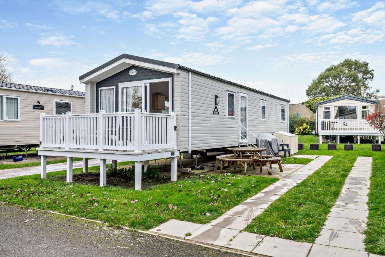 Sea La Vie Lodge, Rockley Park Holiday Park, Poole, Dorset Εξωτερικό φωτογραφία